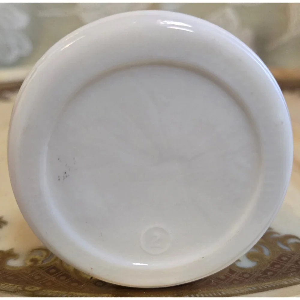 N/A vintage milk